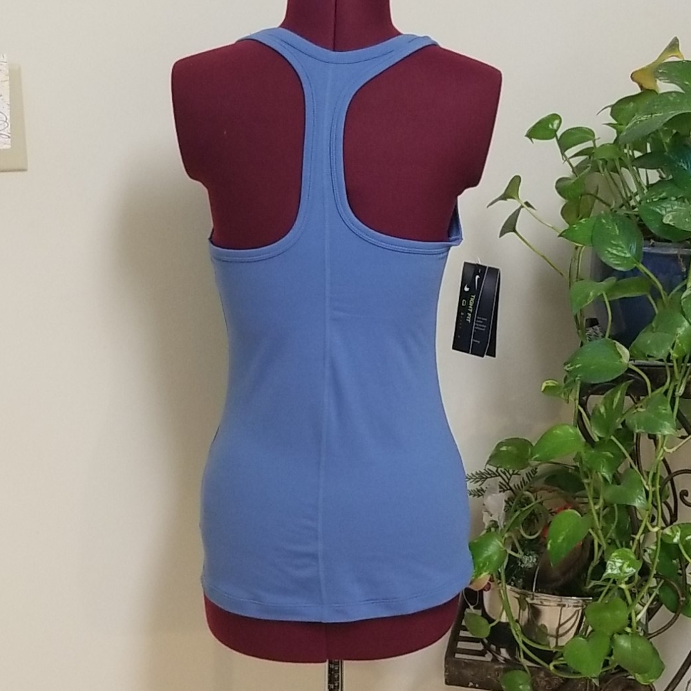 Nike Women's Sleeveles Top Size S